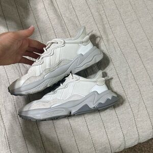 Adidas Osweego sneakers